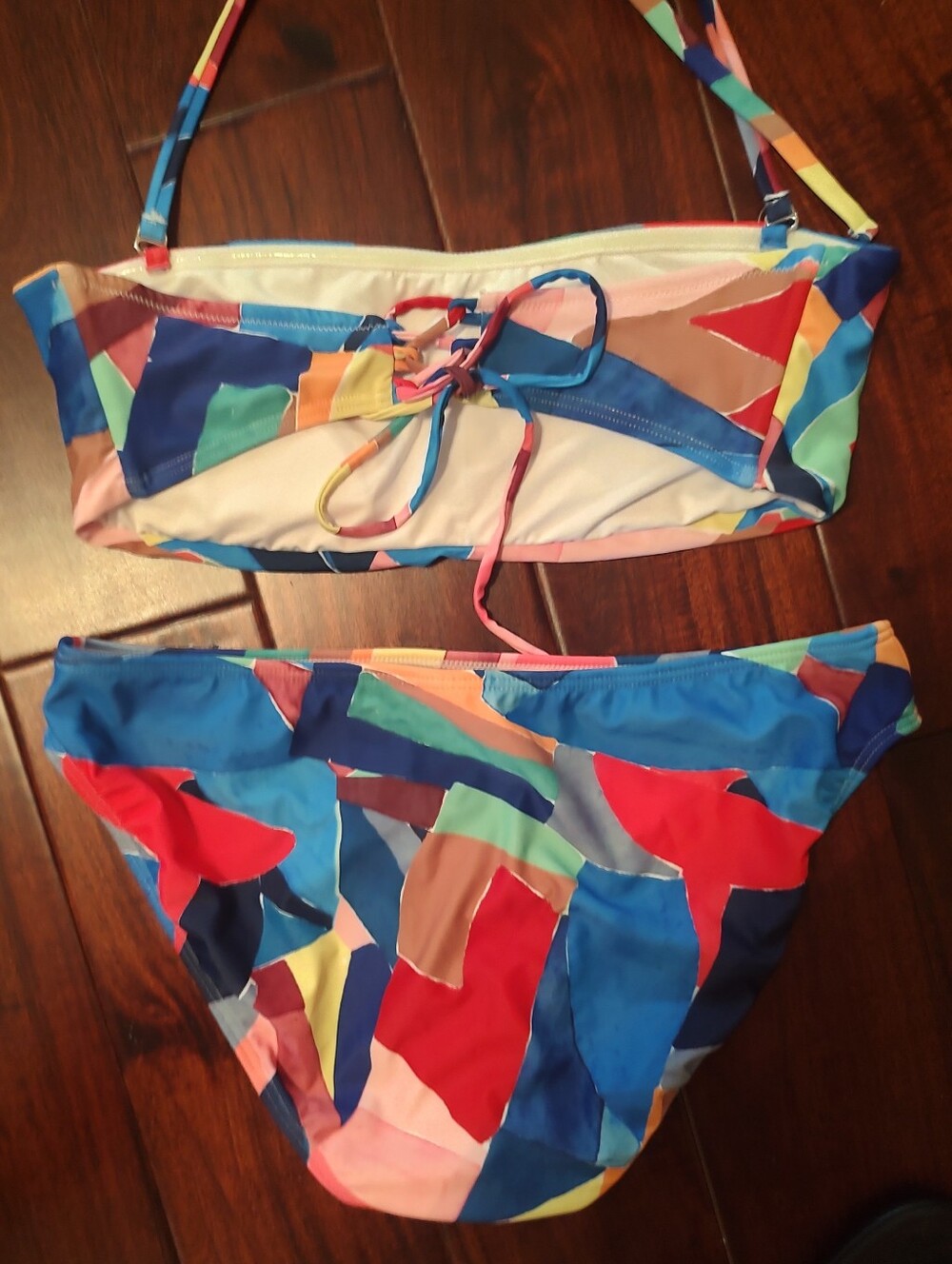 Venus Multicolor Abstract Bandeau Bikini Set - Picture 4 of 4